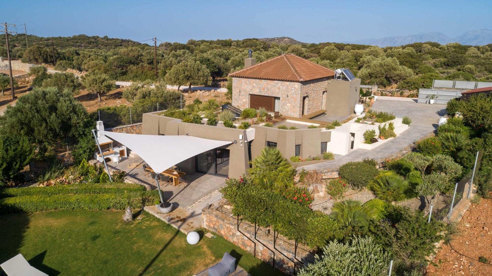 Lithari Luxury Private Pool, Mountain View